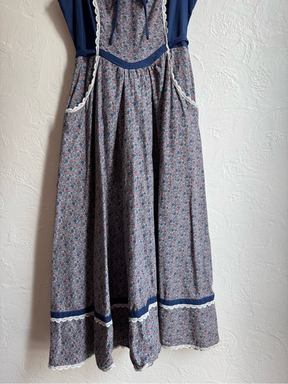 Vintage 1970s Gunne Sax Calico Floral Midi Dress and Matching Bolero Set - Picture 4 of 11